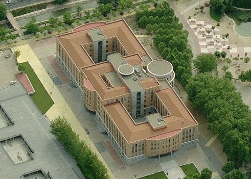 Vista Aérea Facultad de Filosofía y Letras - Universidad de Valladolid